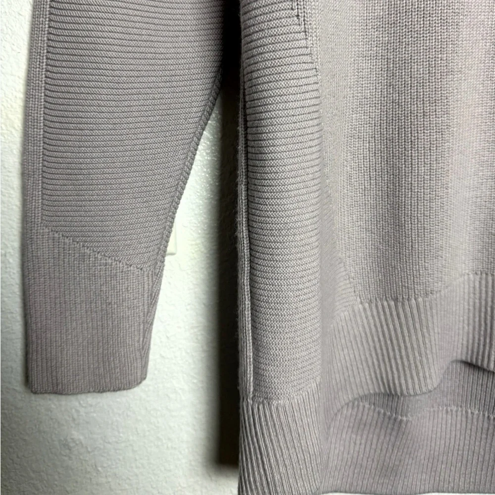 Athleta Hanover Lavender V-Neck Sweater Ribbed Hi-Low Large
